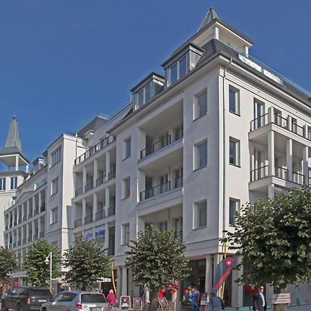 Pool Und Sauna Mit Meerblick, Direkt An Der Seebruecke - First Sellin Fewo 3 8 Exterior photo